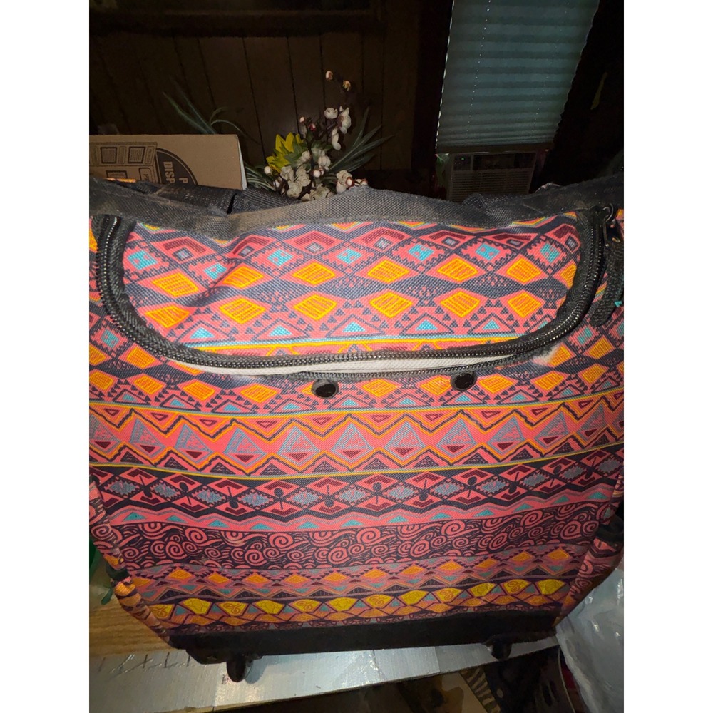 Traveland Carry on  Geometric Print Travel Bag /School Bookbag - Picture 12 of 16
